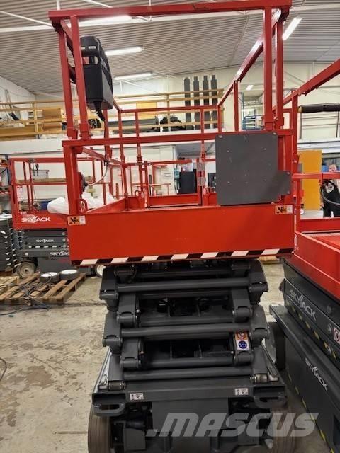 SkyJack SJ 4740 Ножничные подъемники