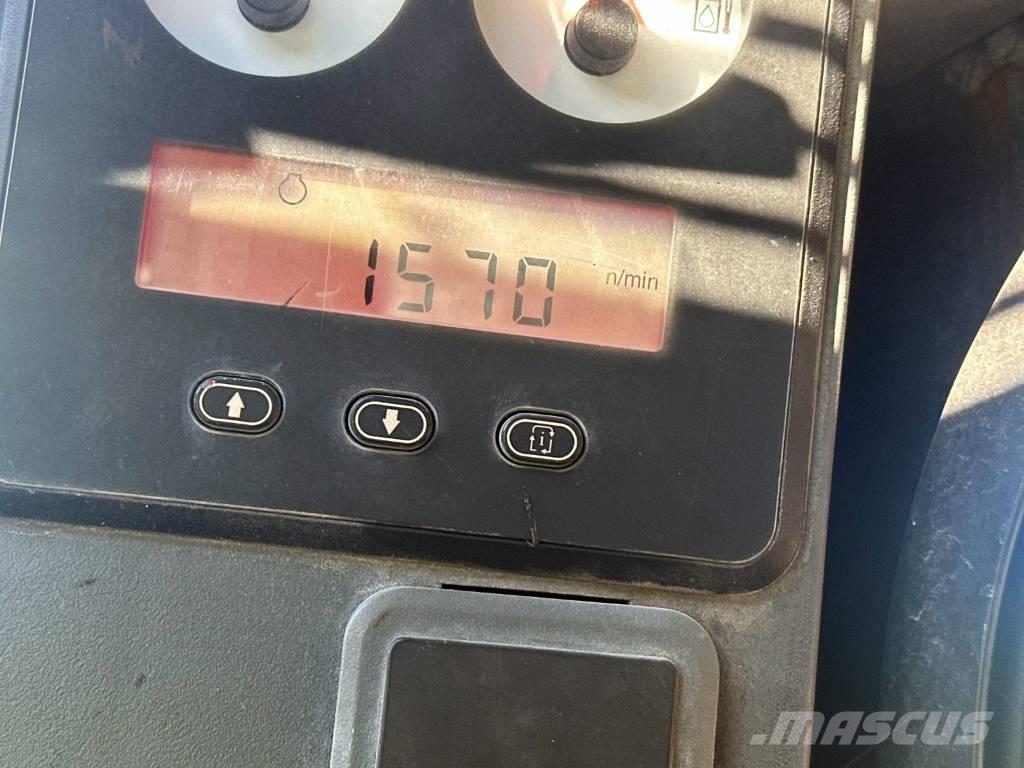 CAT 246 C Мини-погрузчики