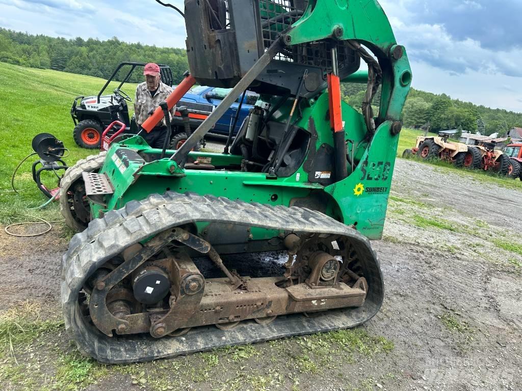 Bobcat S250 Мини-погрузчики