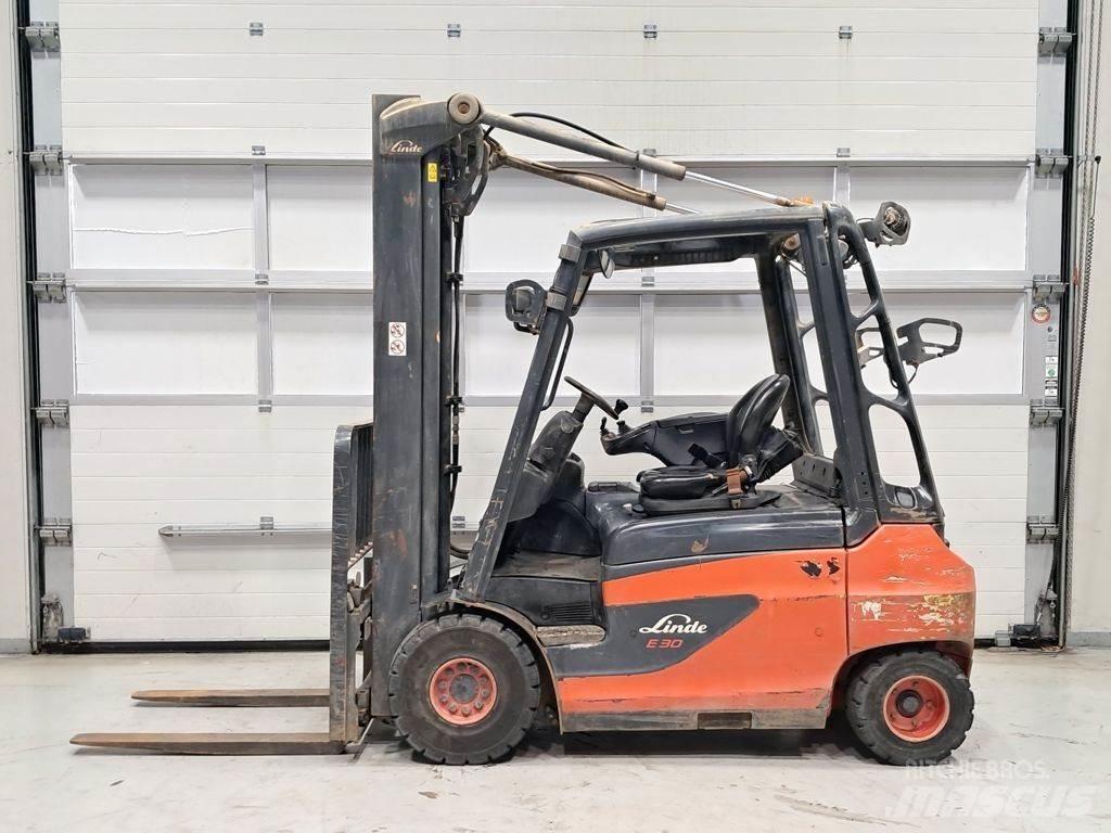 Linde E30-01 Электропогрузчики