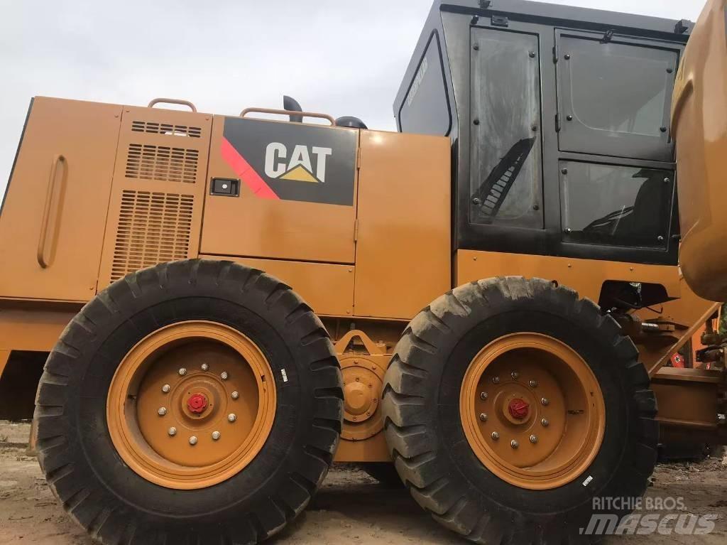 CAT 140k Грейдеры