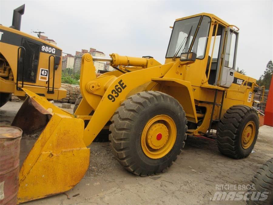 CAT 936 E Фронтальные погрузчики