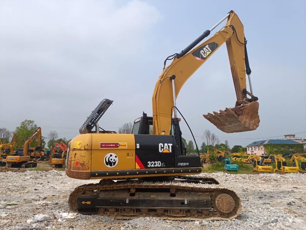 CAT 323D2L Гусеничные экскаваторы