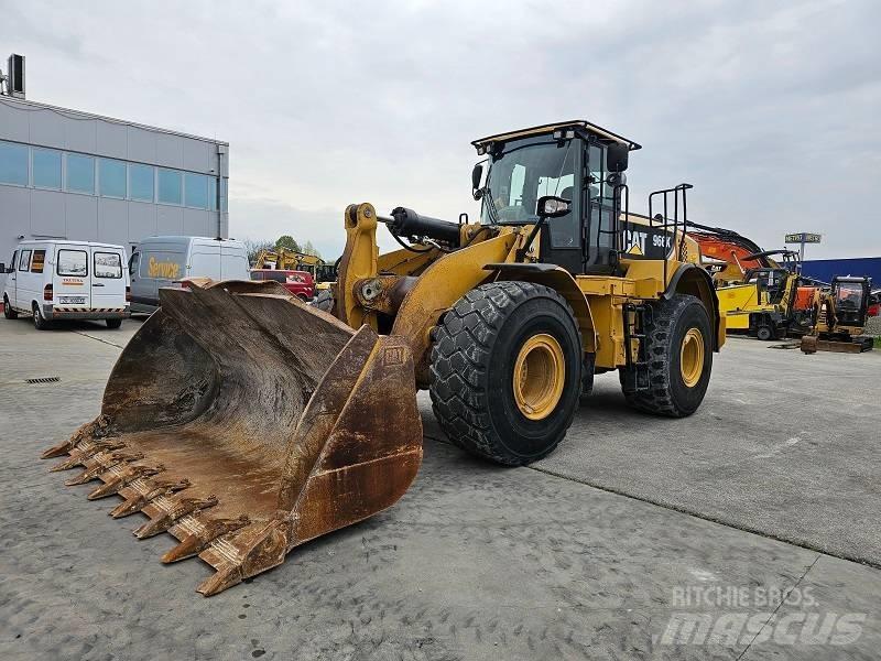 CAT 966K Фронтальные погрузчики