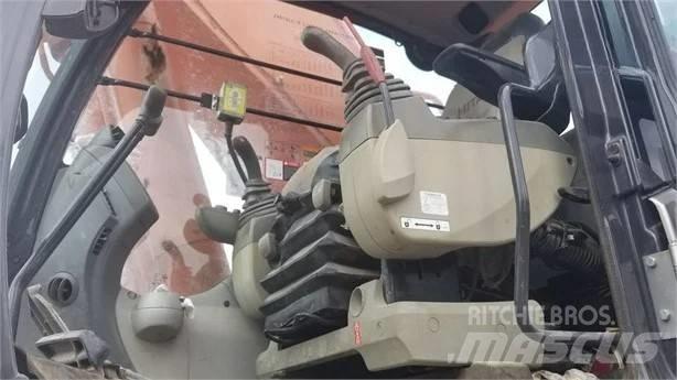 Hitachi ZX 670 Гусеничные экскаваторы