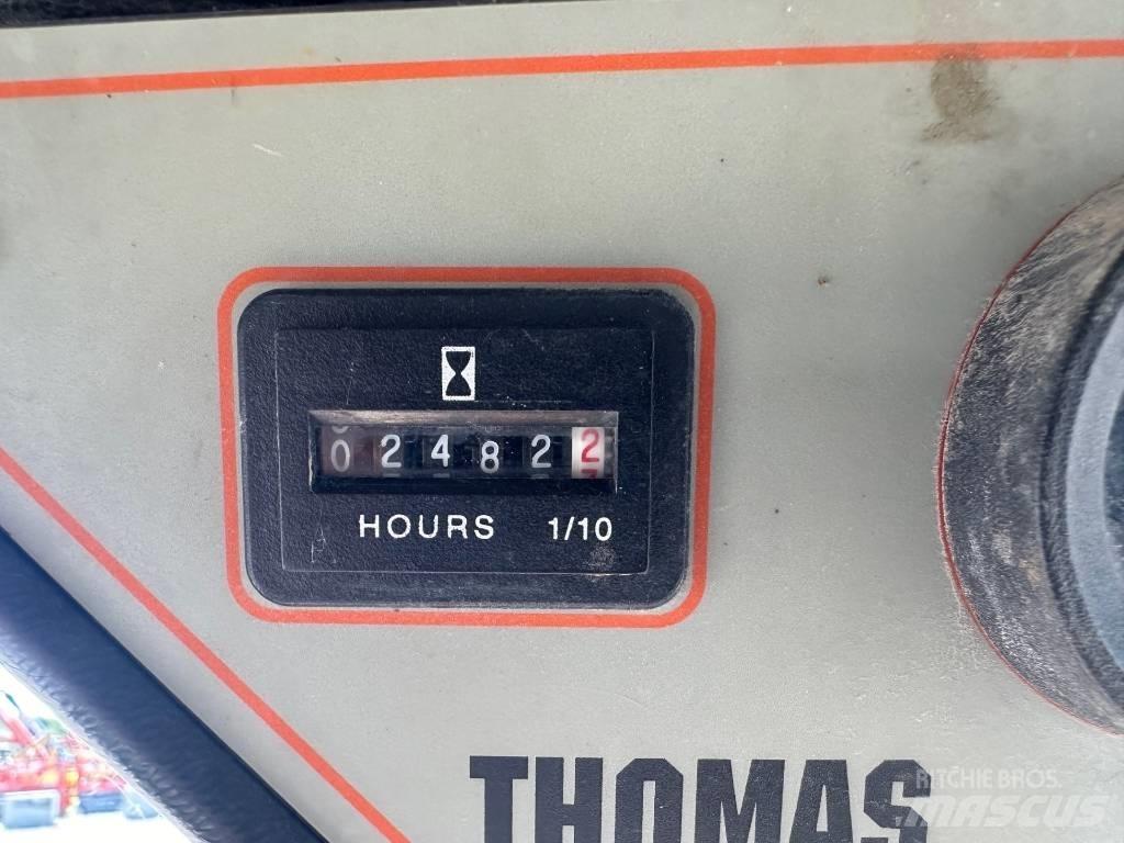 Thomas T137 Мини-погрузчики