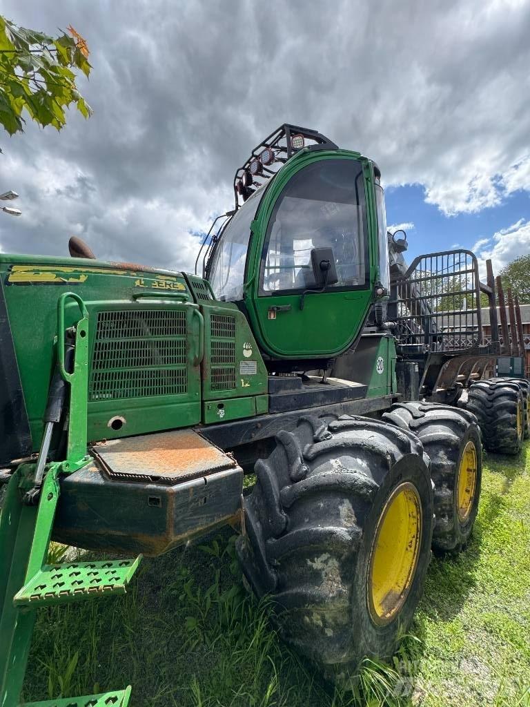 John Deere 1210 E Форвардеры