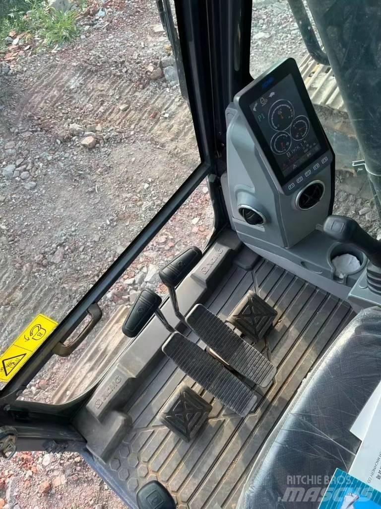 XCMG XE200DA Гусеничные экскаваторы