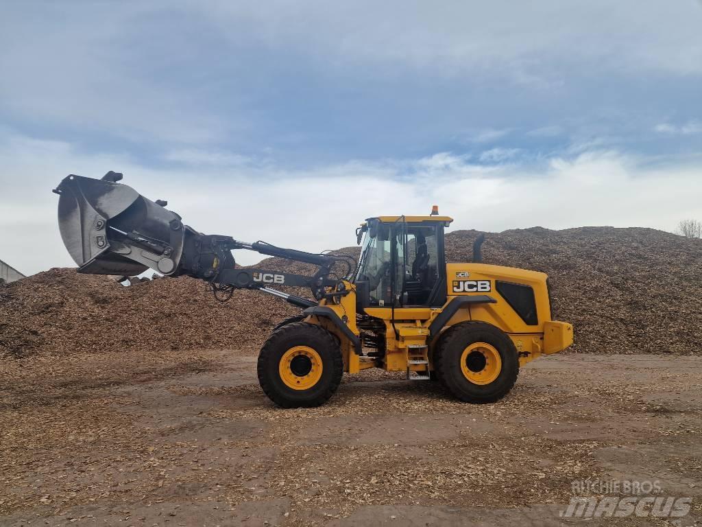 JCB 427 HT Фронтальные погрузчики