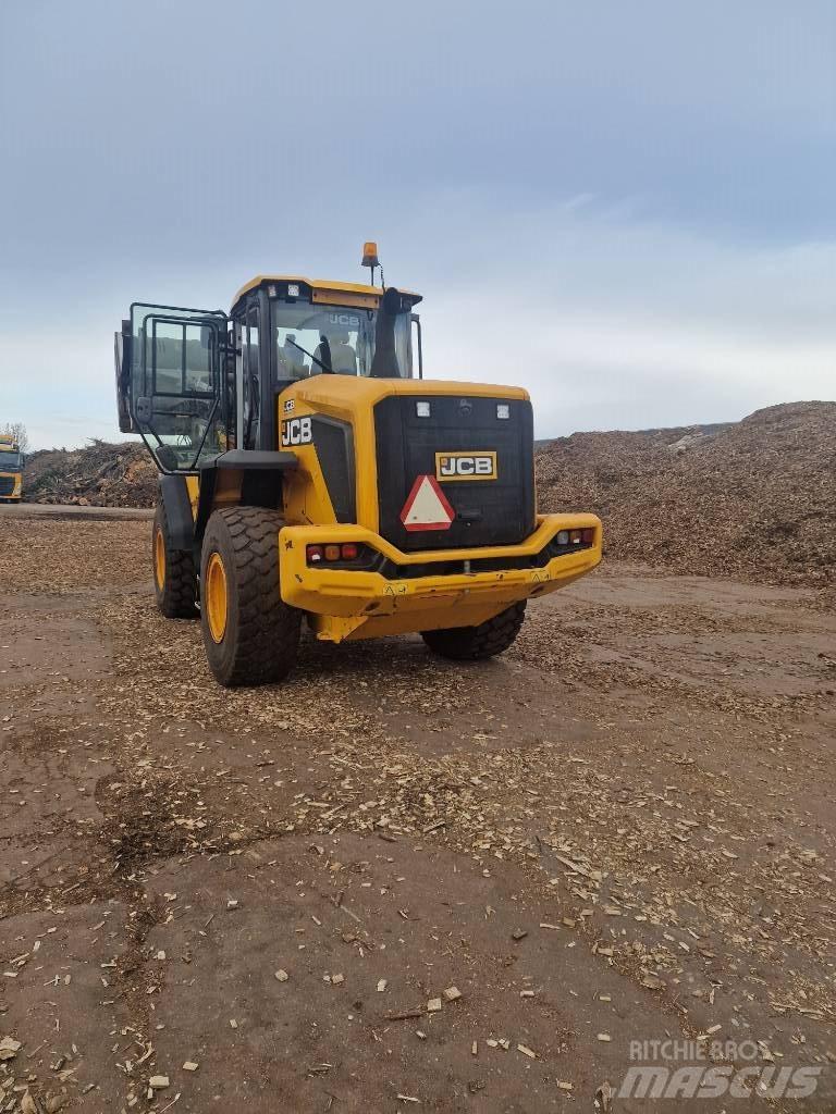 JCB 427 HT Фронтальные погрузчики