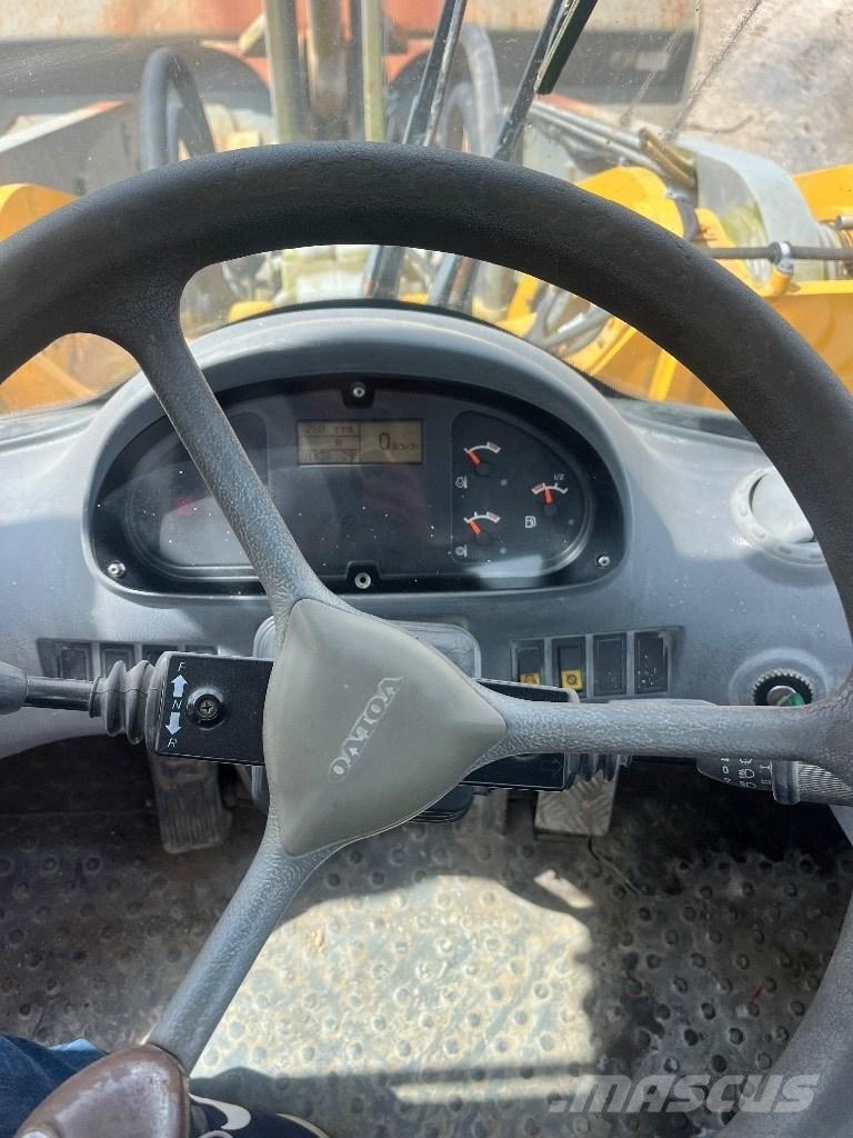 Volvo L 180 E Фронтальные погрузчики