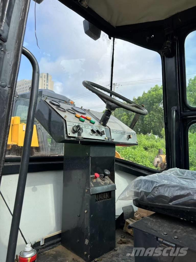 Dynapac CA25D Грунтовые катки