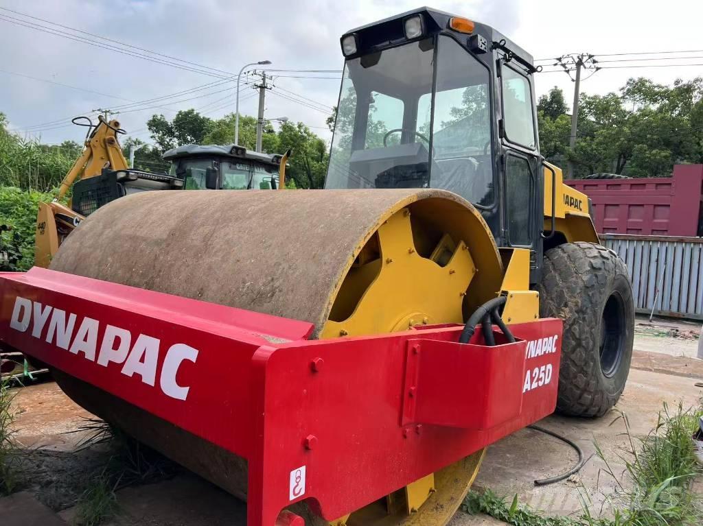 Dynapac CA25D Грунтовые катки