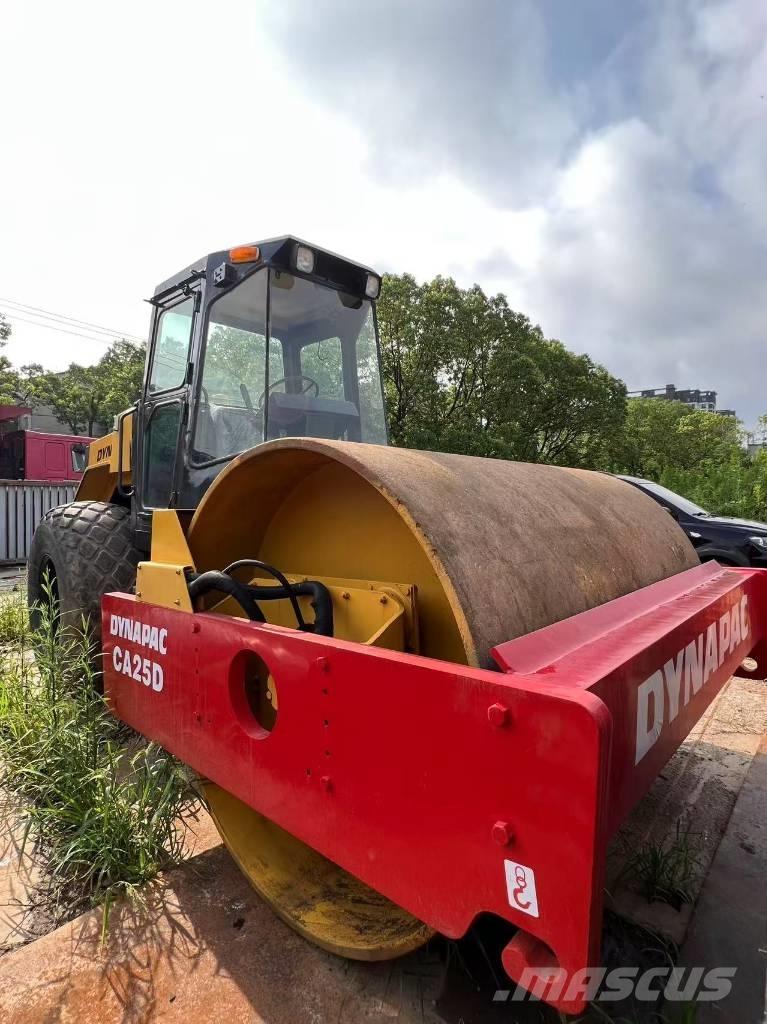 Dynapac CA25D Грунтовые катки