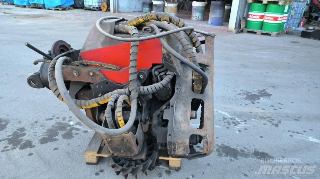 Komatsu 350 Харвестеры