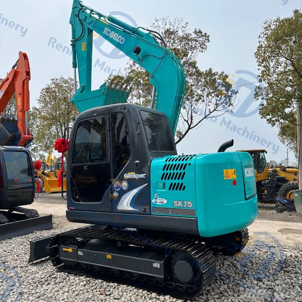 Kobelco SK75 Гусеничные экскаваторы