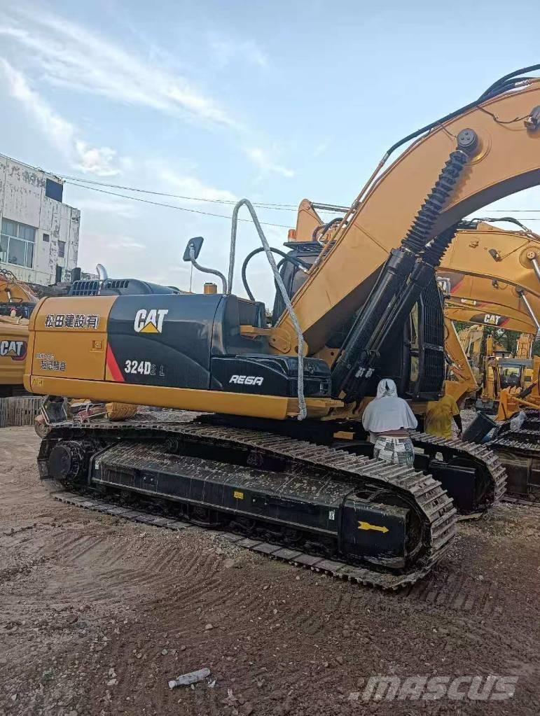 CAT 324 D2L Гусеничные экскаваторы