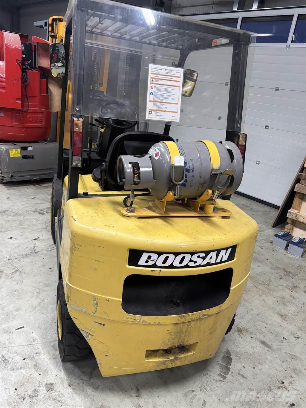 Doosan G30 Газовые погрузчики