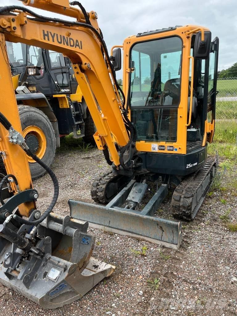Hyundai R25Z-9 AK Мини-экскаваторы