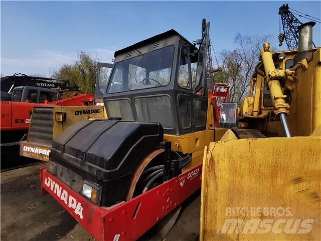 Dynapac CC421 Грунтовые катки