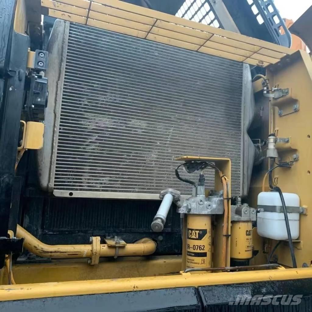 CAT 329 Гусеничные экскаваторы