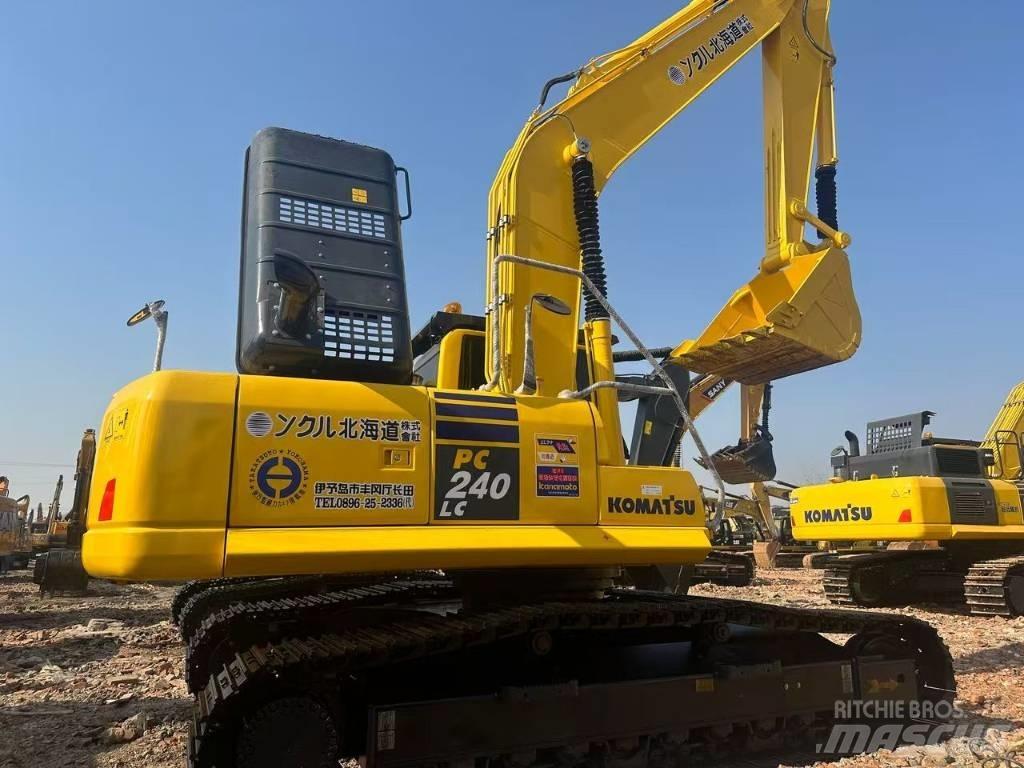 Komatsu PC 240 Гусеничные экскаваторы