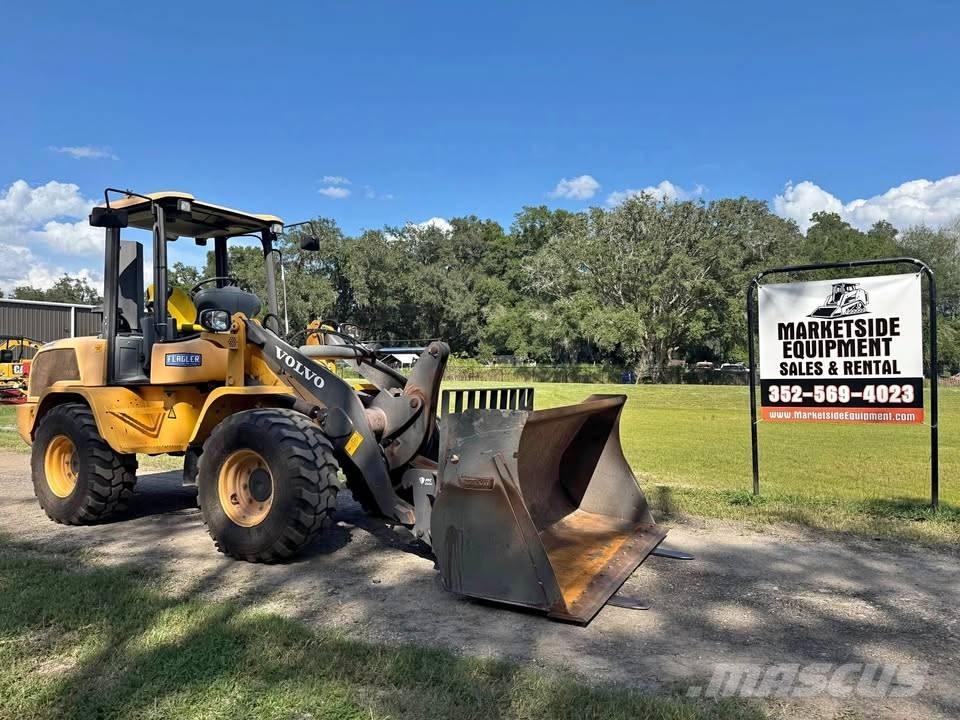 Volvo L 30 G Фронтальные погрузчики