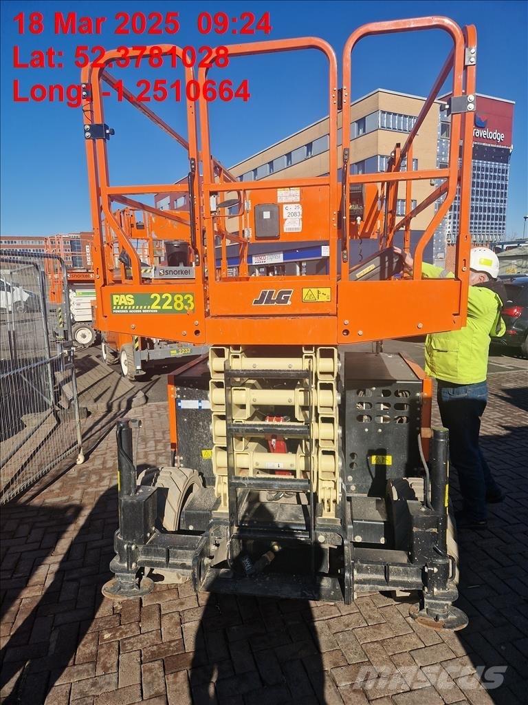 JLG ERT 4769 Ножничные подъемники