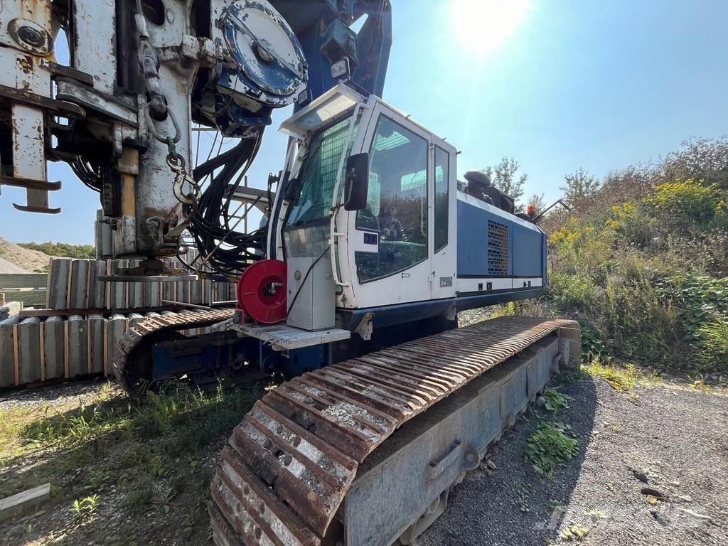 Bauer BG 24 H Гусеничные буровые установки