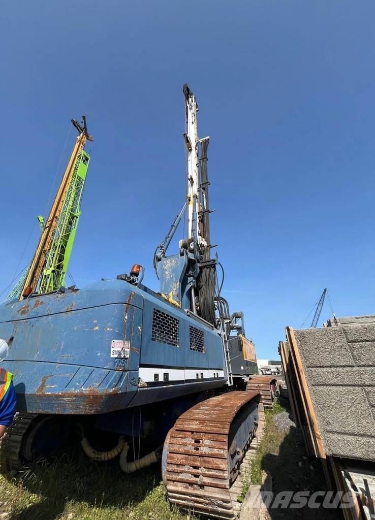 Bauer BG 24 H Гусеничные буровые установки