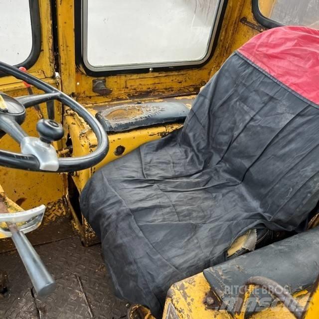 CAT 910 Фронтальные погрузчики