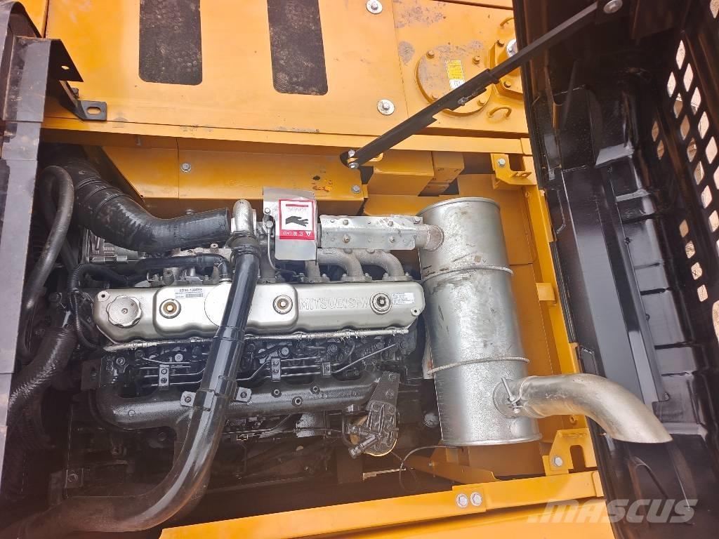 Sany SY 215 C Гусеничные экскаваторы