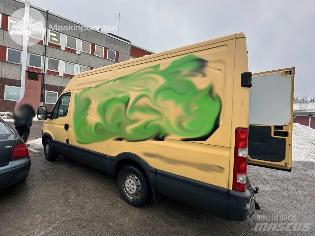 Iveco Daily 35 S13 V Изотермический фургон