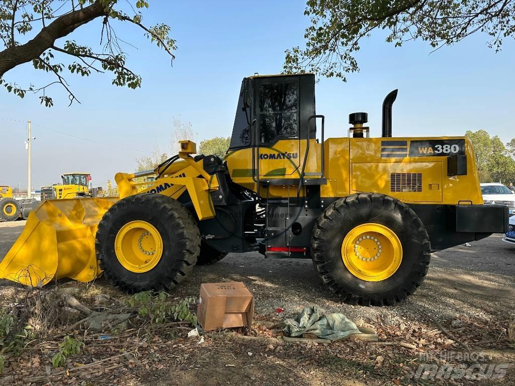 Komatsu WA 380 Фронтальные погрузчики