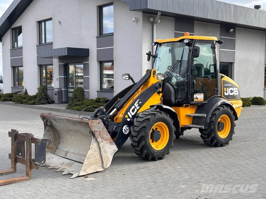 JCB 409 Сельскохозяйственные телескопические погрузчики