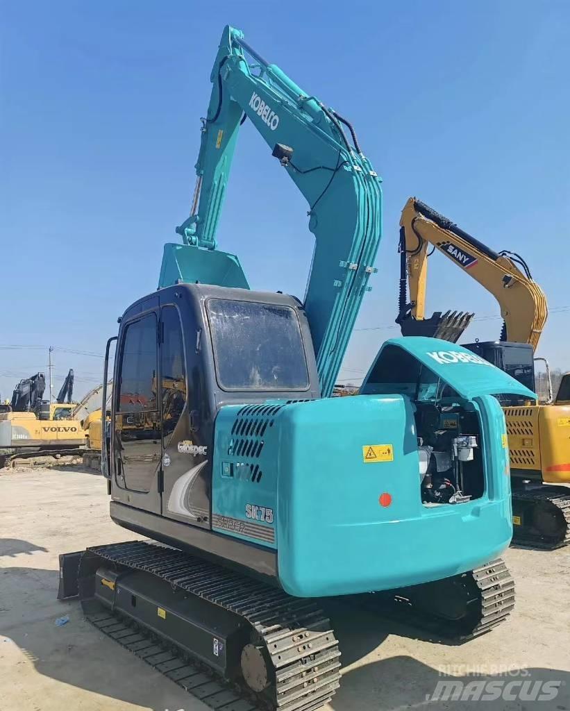 Kobelco SK 75 Гусеничные экскаваторы