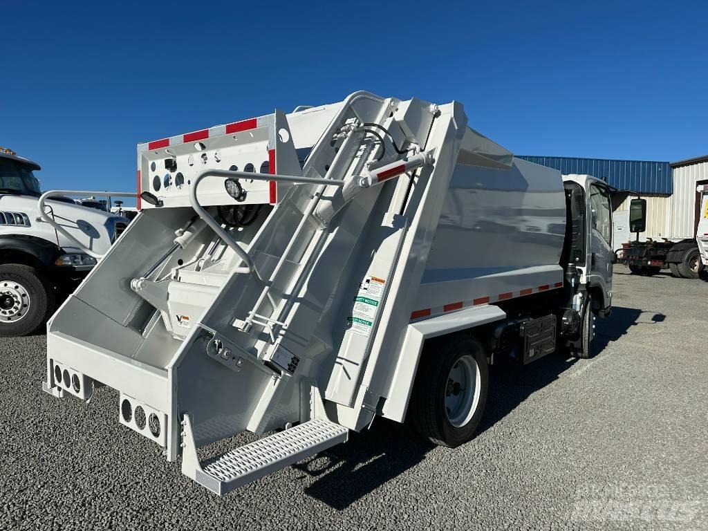 Isuzu NRR Мусоровозы