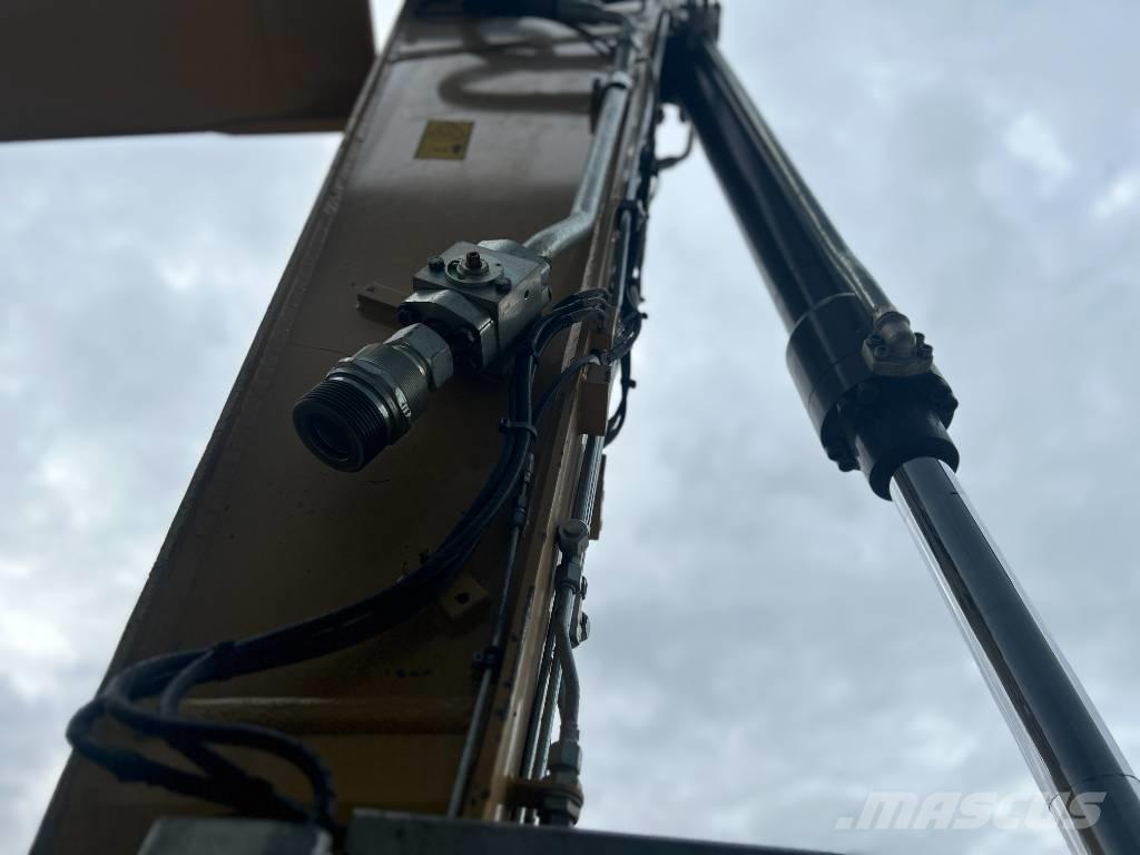 CAT M318F Колёсные экскаваторы