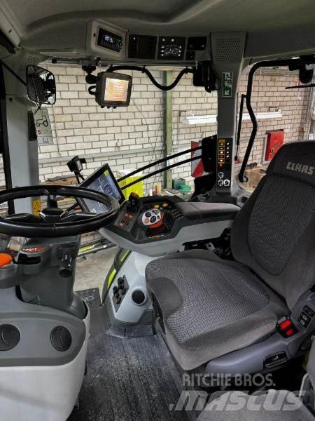 CLAAS AXION 830 Трактора