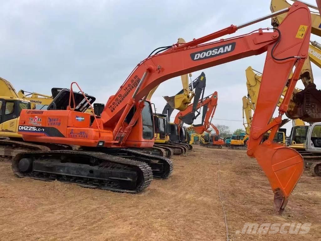 Doosan 225-7 Гусеничные экскаваторы