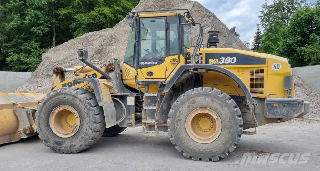 Komatsu WA 380 Фронтальные погрузчики