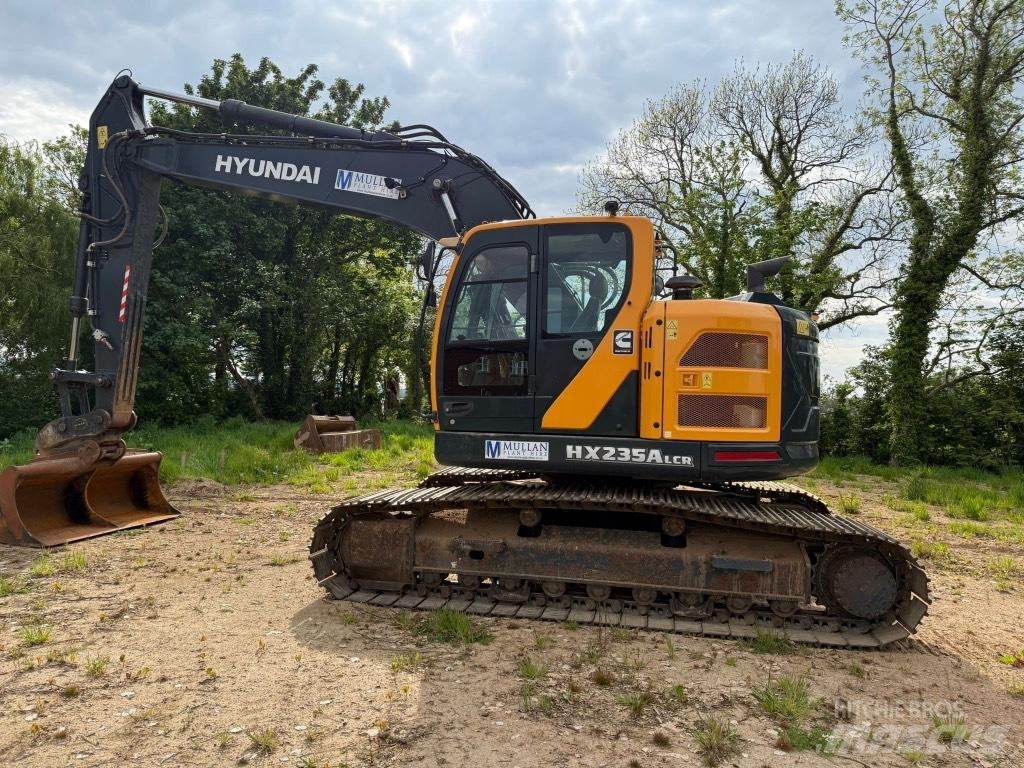 Hyundai HX235 A LCR Гусеничные экскаваторы