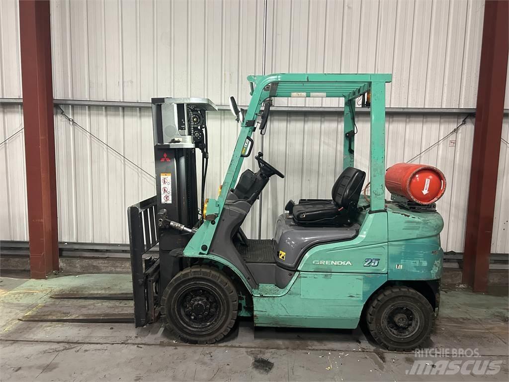 Mitsubishi FG25NT Газовые погрузчики