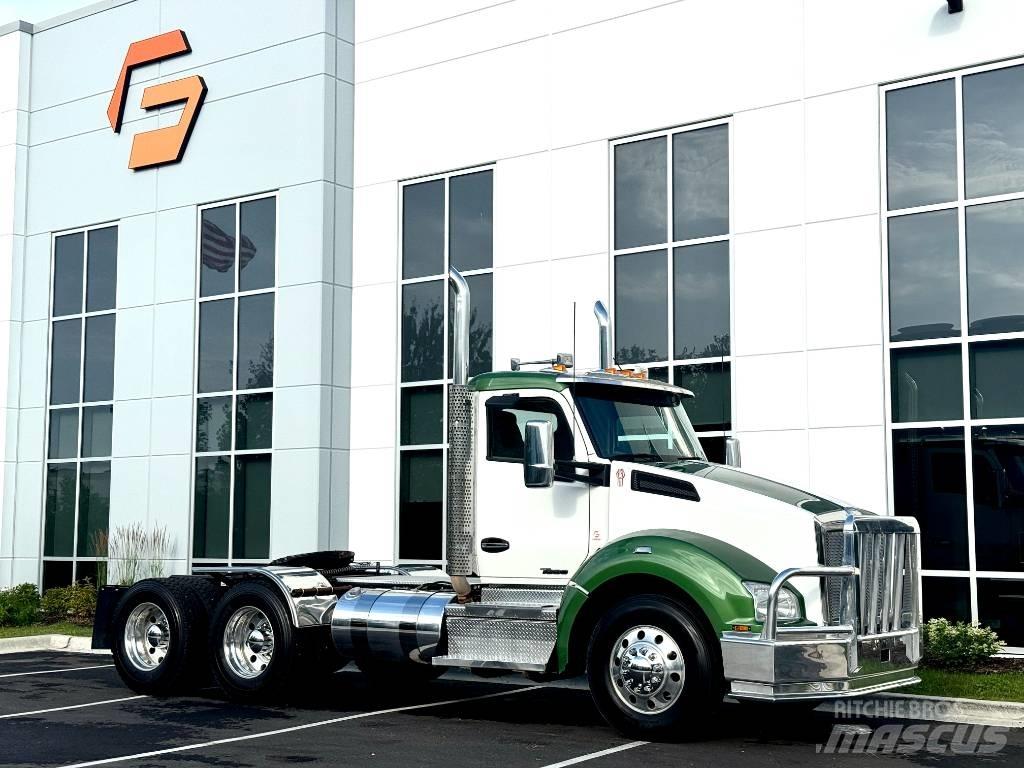 Kenworth T 880 Седельные тягачи