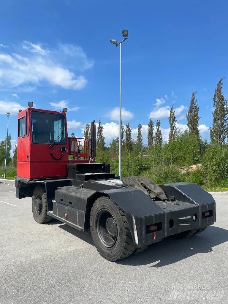 Kalmar TRX252 Терминальные тягачи