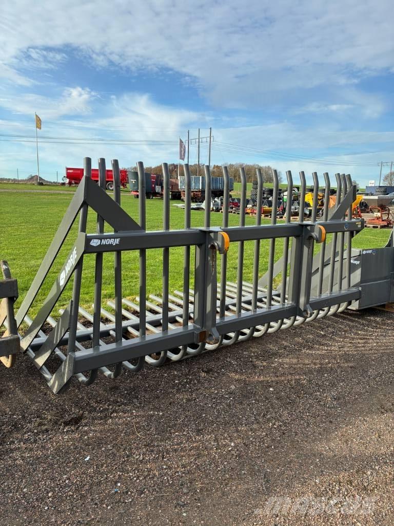 Norje Ensilagegrep Сельхозтехника - Другие