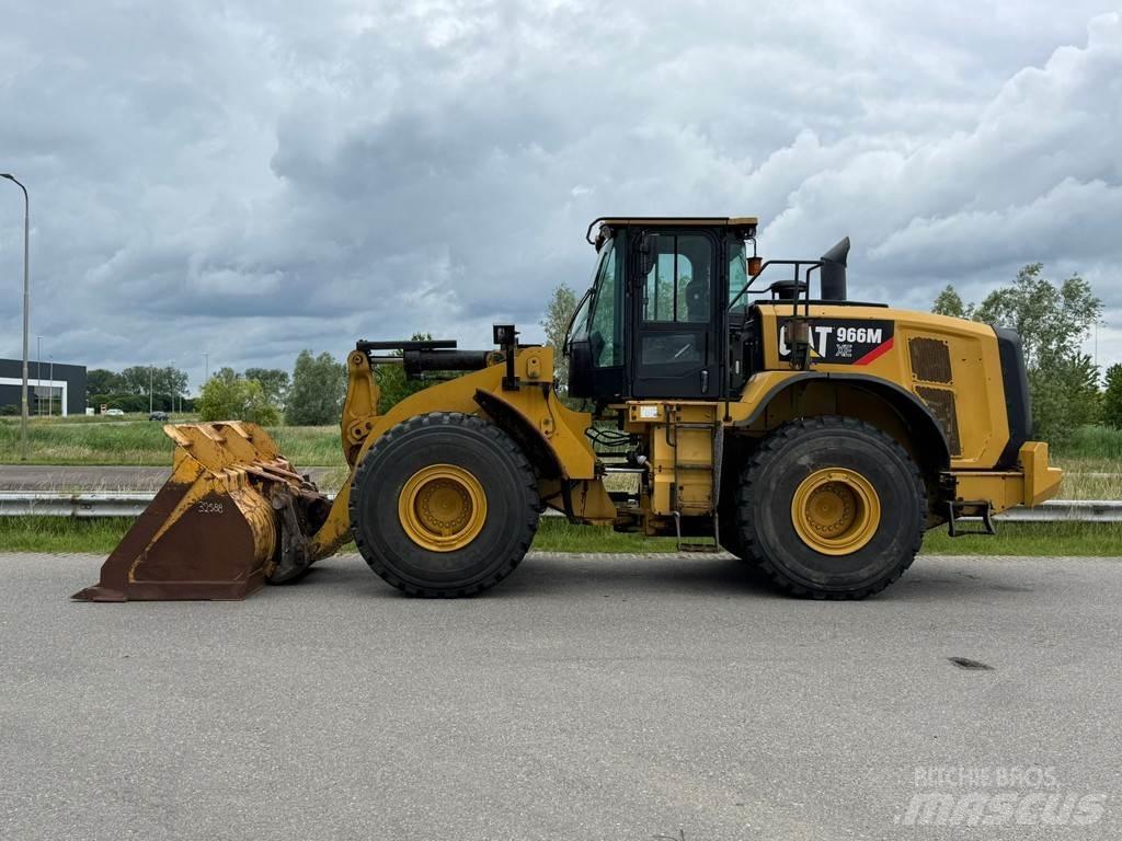 CAT 966M XE Фронтальные погрузчики