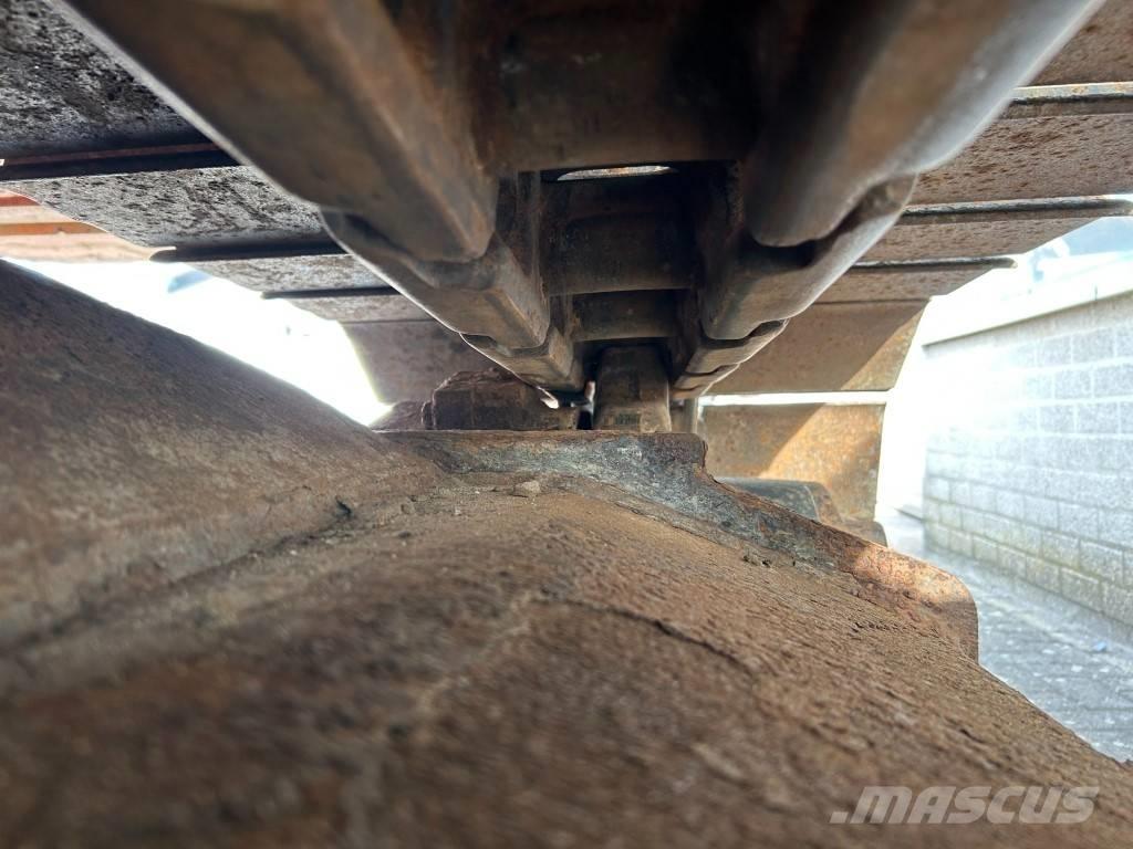 Fiat-Hitachi EX 165 Гусеничные экскаваторы