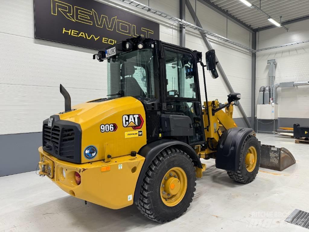 CAT 906 Фронтальные погрузчики