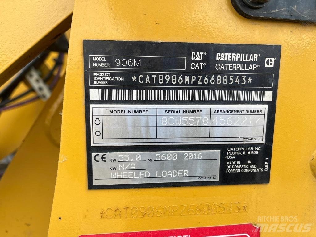 CAT 906M Фронтальные погрузчики